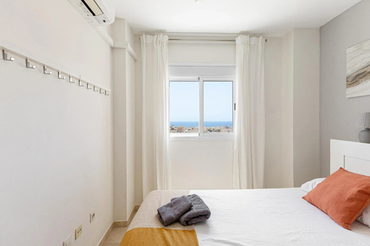 3 bedroom apartment with private rooftop terrace