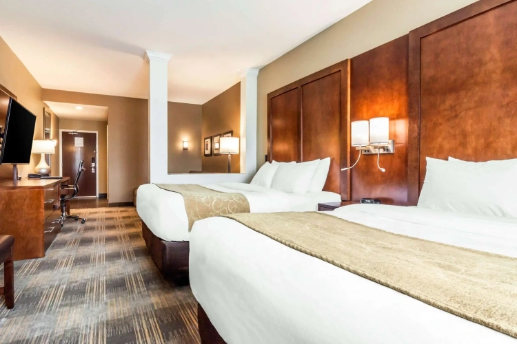 Quadruple Suite
