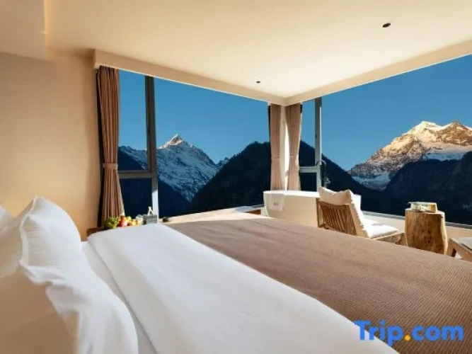 Double Cottage with mountain view