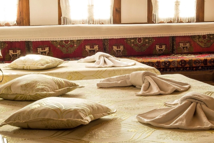 Standard Triple room
