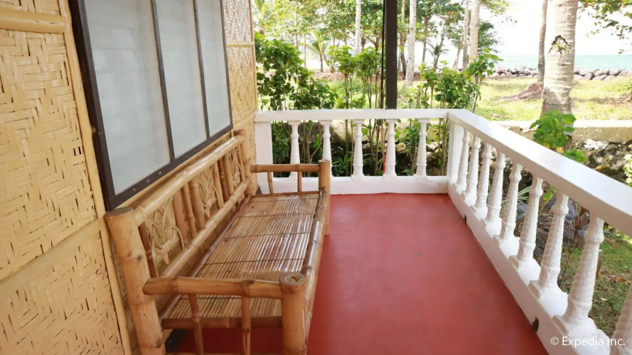 Caves Dive Resort
