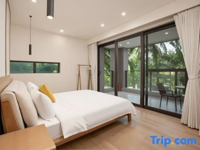 3 Bedrooms Deluxe Suite with garden view