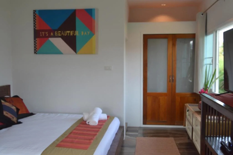 Baan Aroka Beach Front