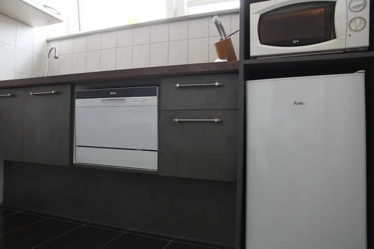 3 Bedrooms Apartment