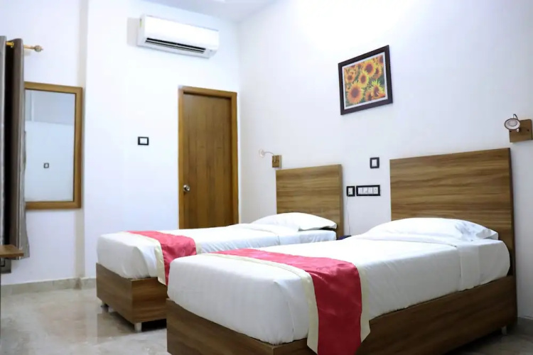 Gulnaar Guest House