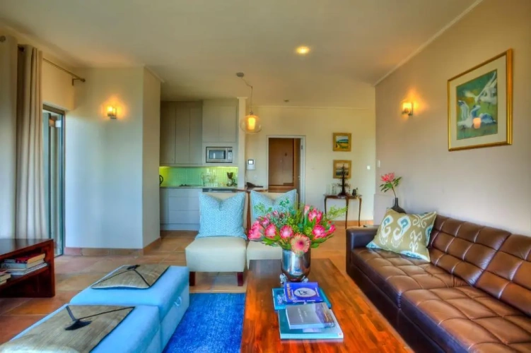 2 Bedrooms Apartment with balcony and with sea view