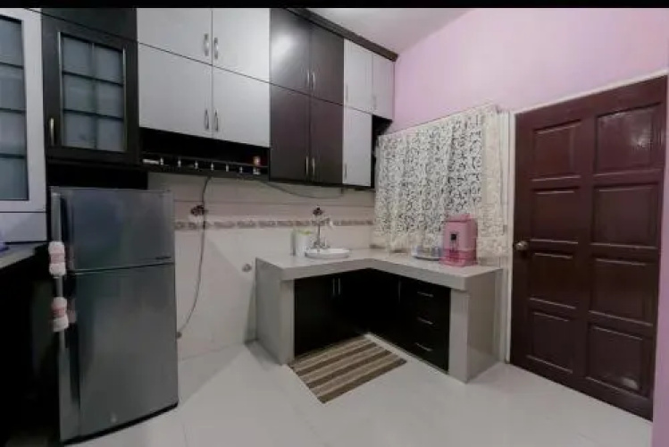 Umaira Meru Raya Homestay