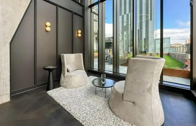 Deansgate Suite - Luxespa - Skyline - Breakfast