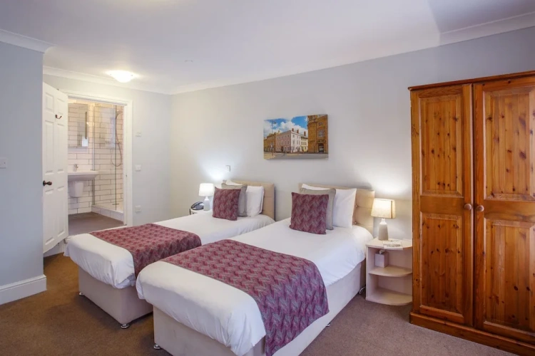Superior Twin room