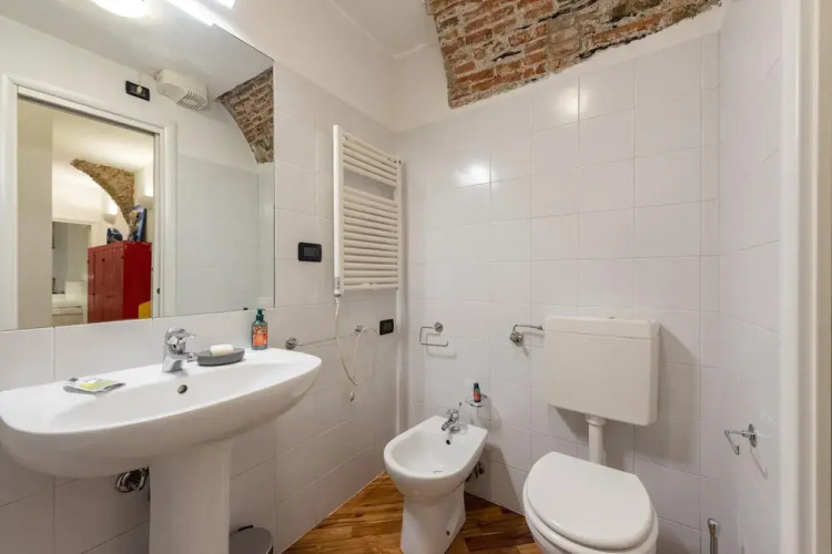 Charming Flat Next to Genoa s Aquarium