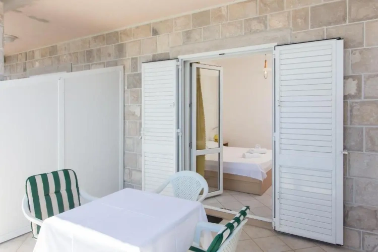 1 Bedroom Double Apartment
