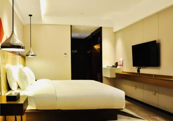 Standard room with view