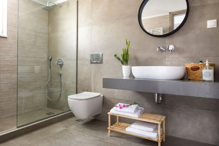 E & G Relax Homes
