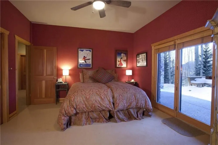 Snowdrift Cabin