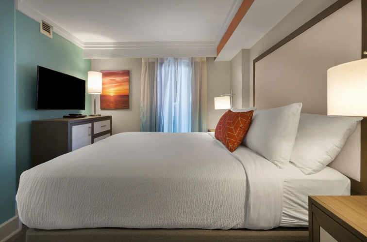 Grande Cayman Resort