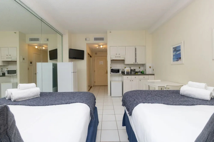 588 Partial Ocean View