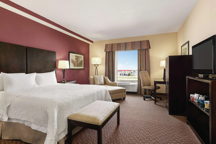 Hampton Inn & Suites Enid