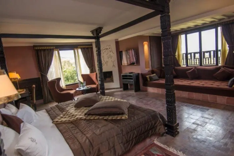 Deluxe Suite with balcony