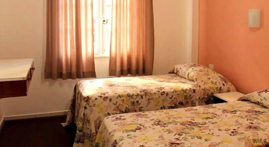 Hotel Caravelas