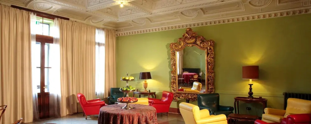Hotel Croce Bianca