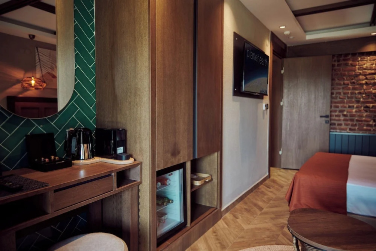 Parmos Otel