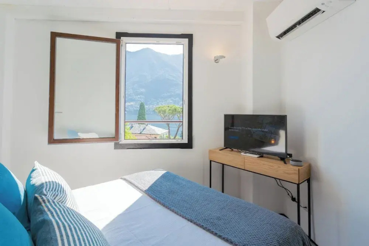 P Terrace by Rent all Como
