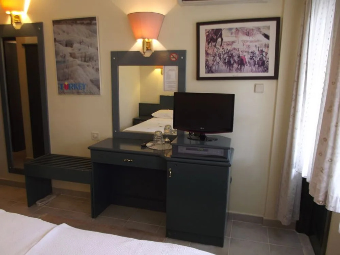 Hal-Tur Hotel