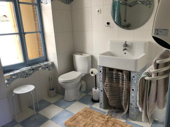 2 Bedrooms Cottage