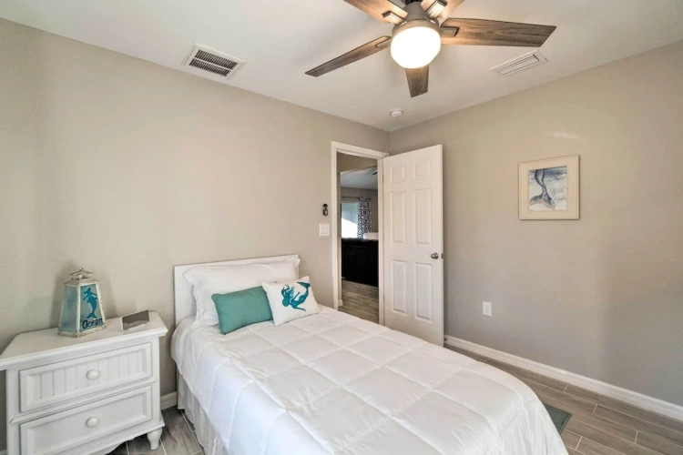 2 Bedrooms Villa