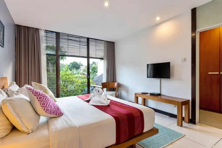 3 Bedrooms Deluxe Villa with pool view