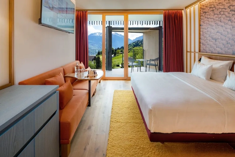 Deluxe Suite with balcony