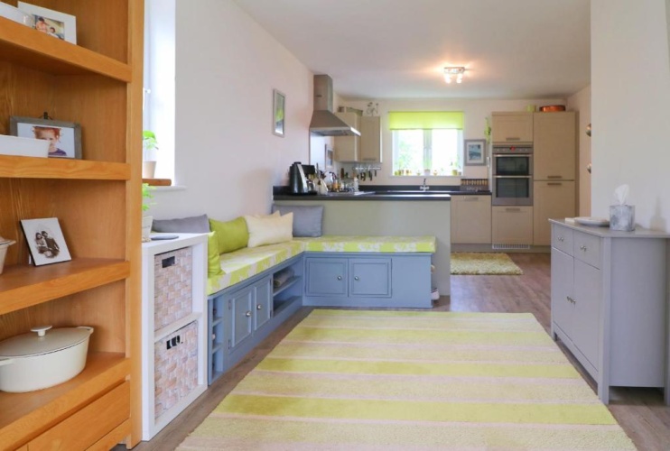 4 Bedrooms Cottage