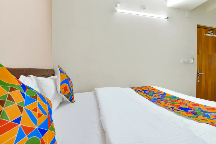 Fabhotel Vishwa