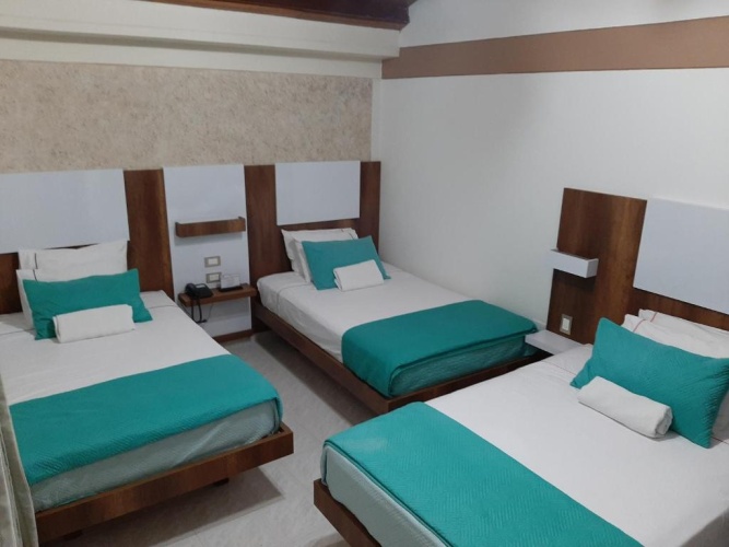 Standard Triple room