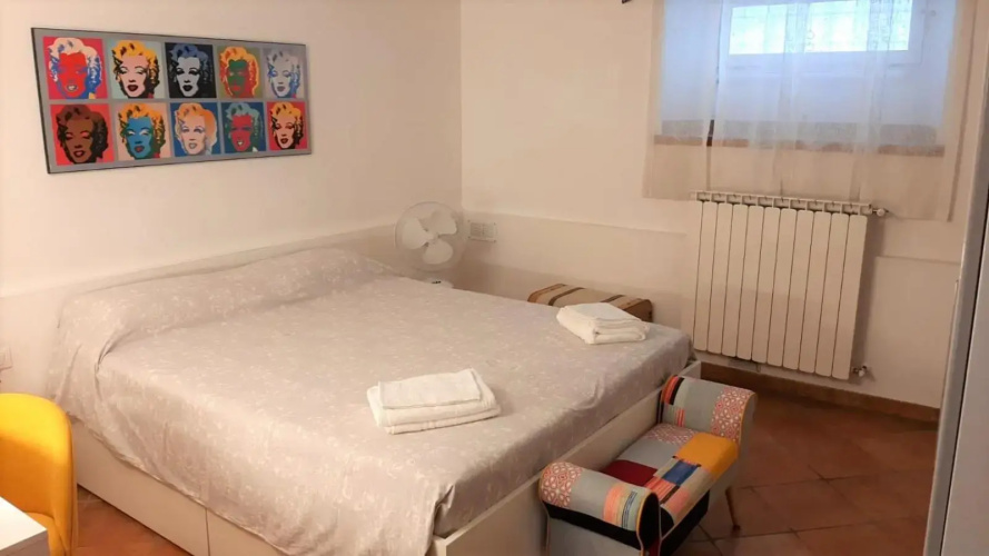 Movie Star Apartment with garden