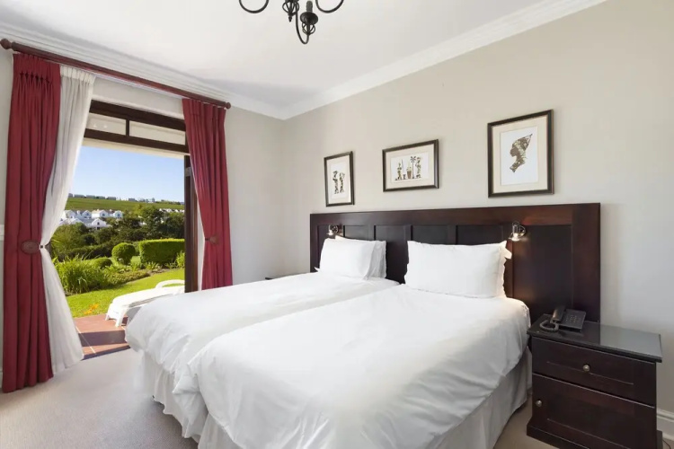 Winelands Golf Lodges 5