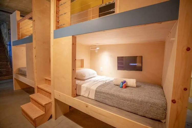 PodShare San Diego - Hostel