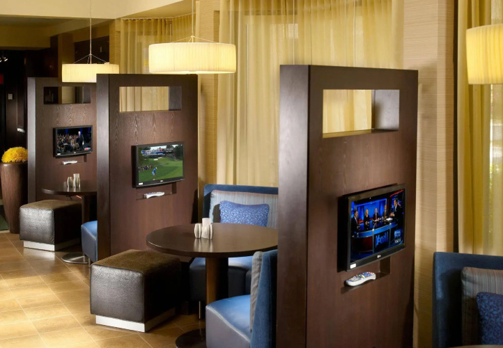 Courtyard by Marriott Savannah Midtown