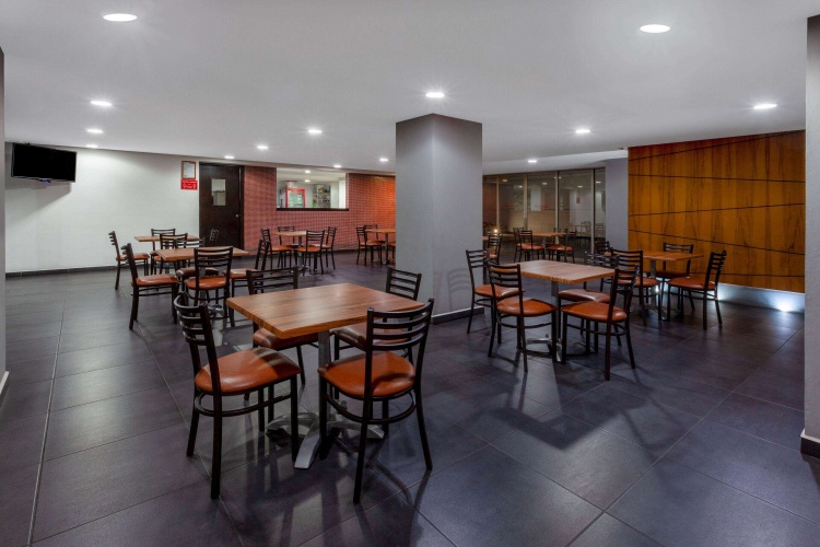 Ramada by Wyndham Acapulco Hotel & Suites photo 22