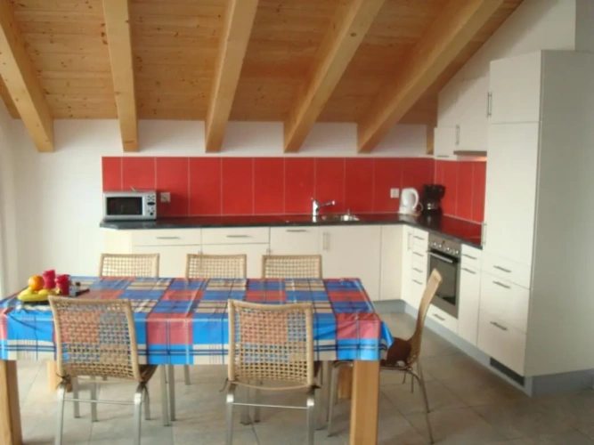 3 Bedrooms Apartment