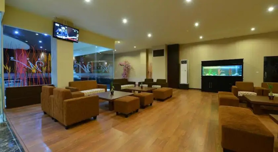 Wixel Hotel by Amazing Kendari