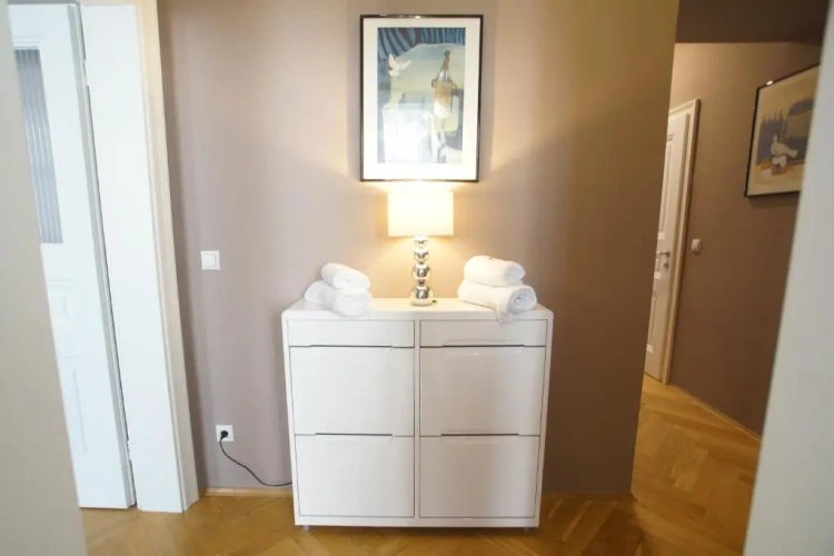 1 Bedroom Double Apartment