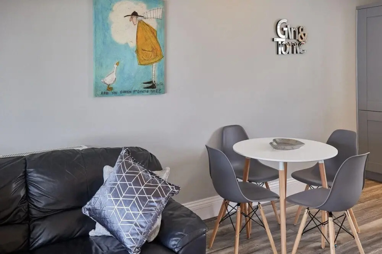 Apartment 4 at Khyber