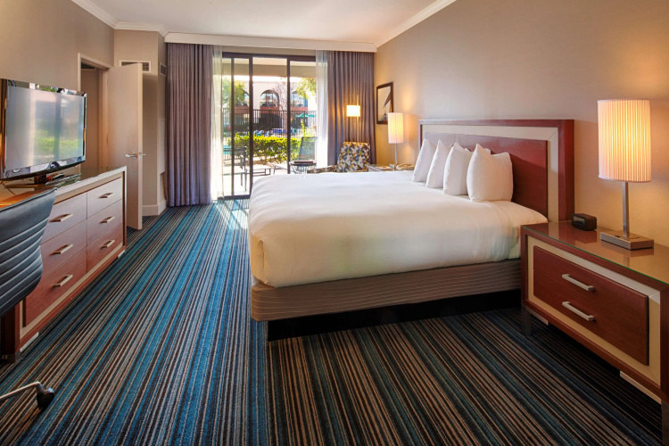 Doubletree by Hilton Newark - Fremont