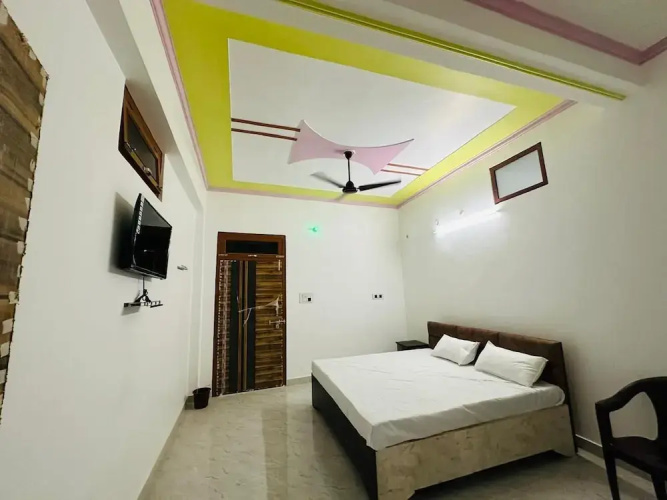 J K Palace