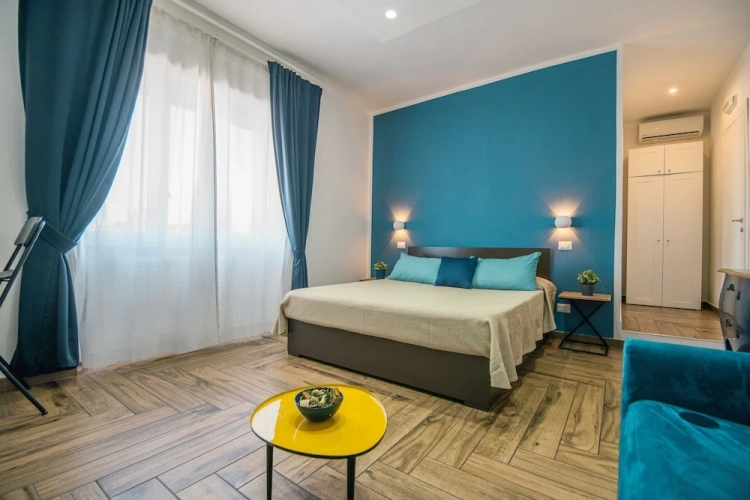 Comfort room with balcony