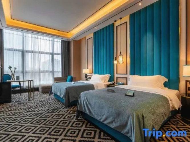 Deluxe Twin room with view