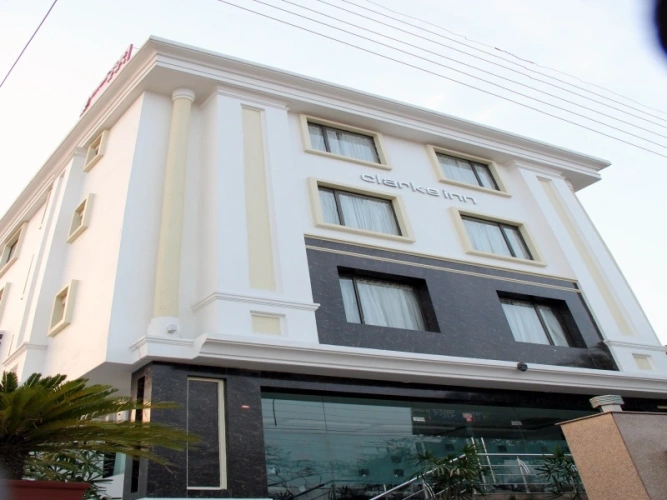 1 Bedroom Deluxe Suite