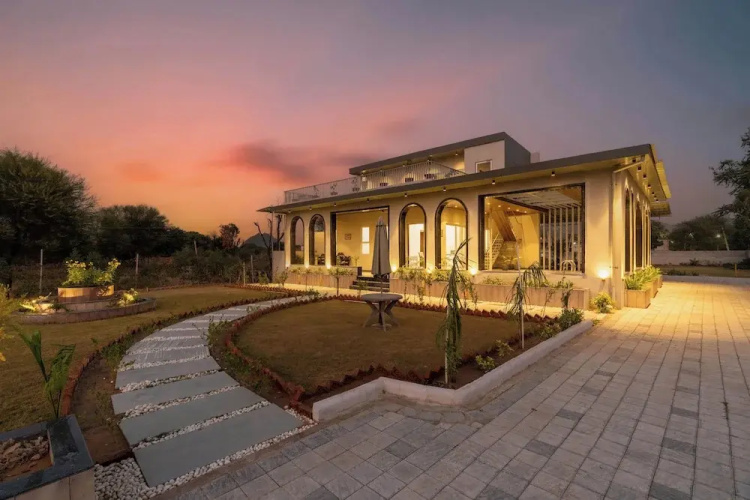 Elivaas Jamun Farm 2 Bhk Villa With Pool - Jaipur