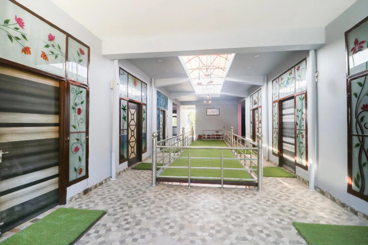 OYO 70053 Ardhya Home Stay